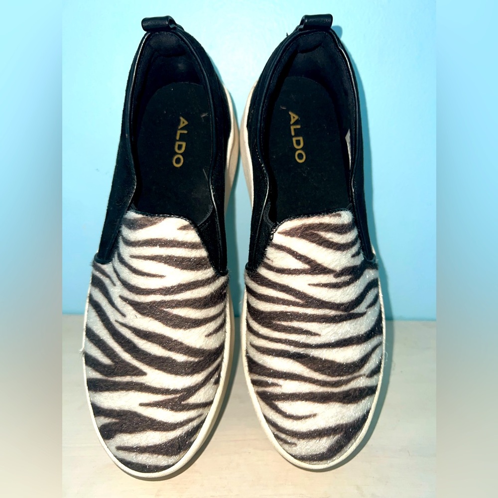 Aldo, Zebra slip-on. Size 6.